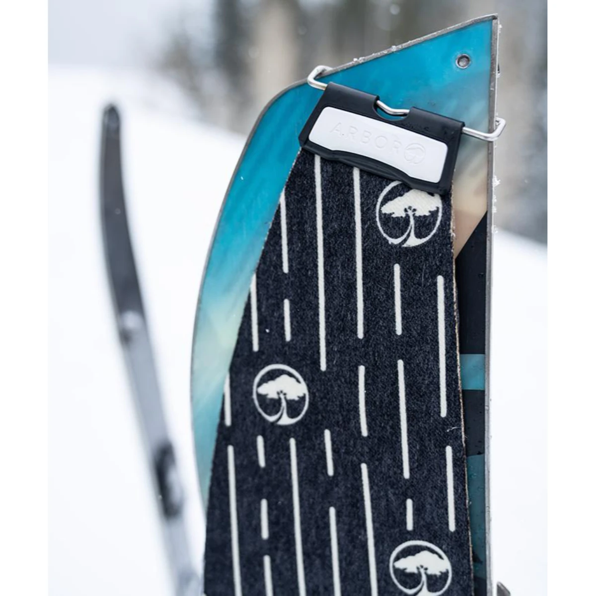 Arbor Universal Splitboard Climbing Skins 4 Arbor Universal Splitboard Climbing Skins - Image 4